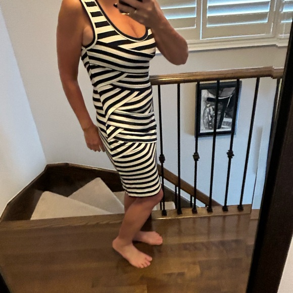 Artelier Nicole Miller USA made fitted dark navy blue/white dress - Picture 10 of 12